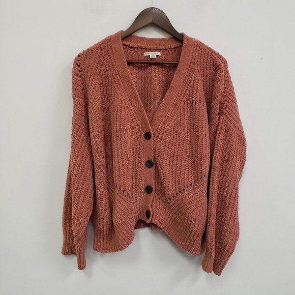American Eagle Outfitters Sweaters - American Eagle Womens Oversized Chenille Cardigan Size M Pink Cropped Button Up